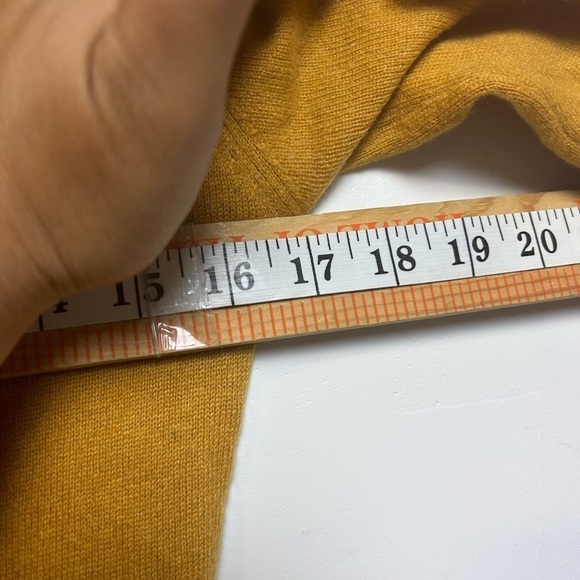 GARNET HILL YELLOW MUSTARD Long Sleeve tiered Tunic Top 100% Cashmere Size S - Picture 4 of 6